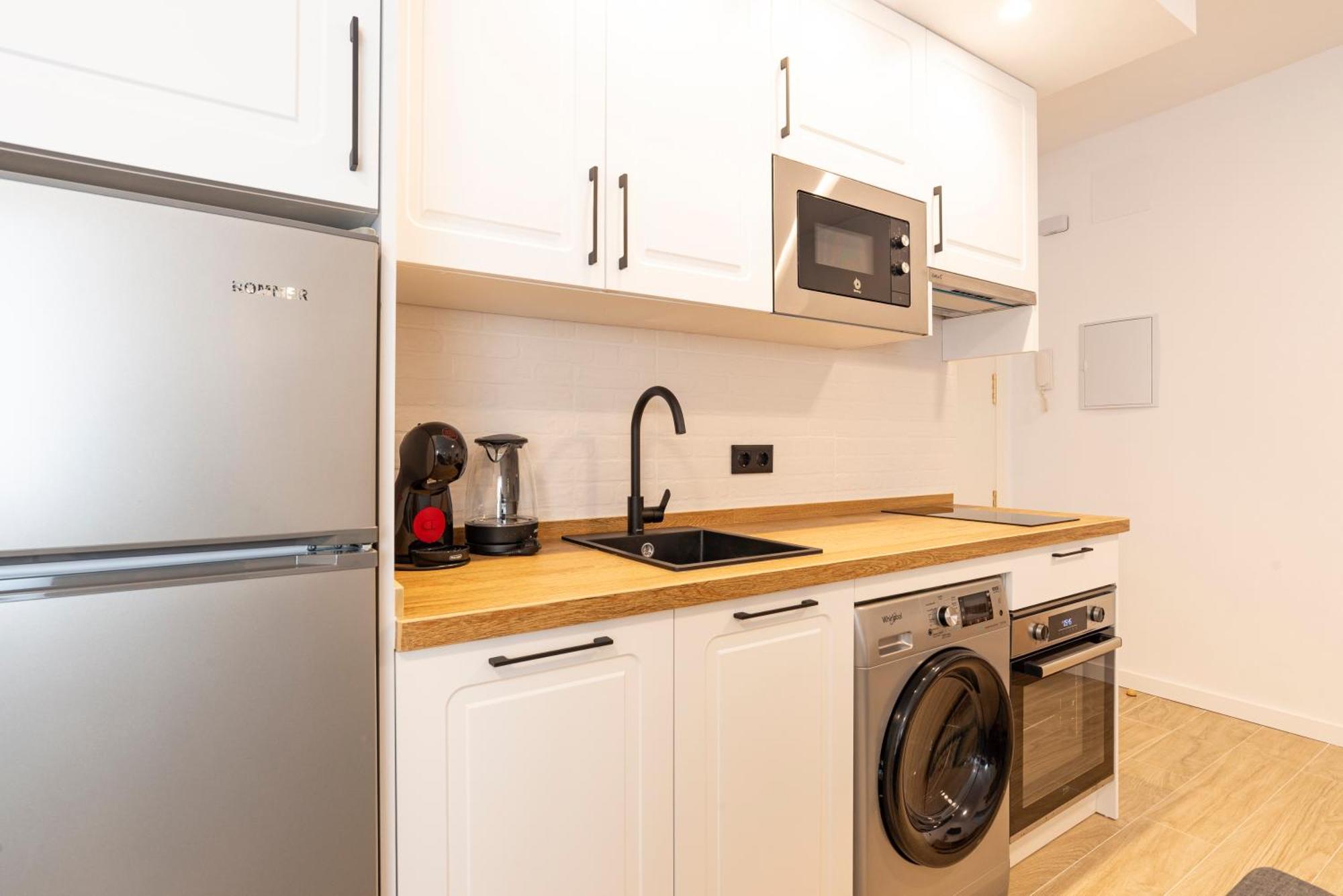 מאלגה II Cozy & Modern Apartment Ayr מראה חיצוני תמונה
